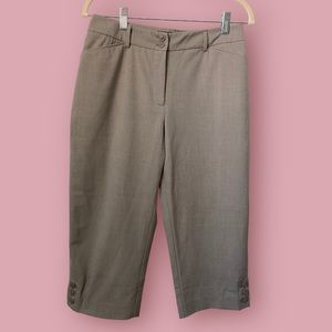 212 Collection Tan Capri Pants | Small